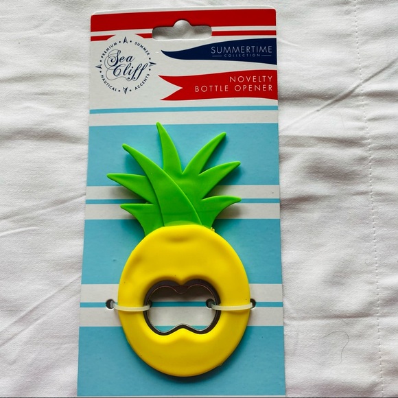 Bottle opener Pineapple. ADORABLE! - Picture 9 of 9
